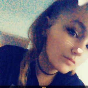 Meet your Posher, Alexis